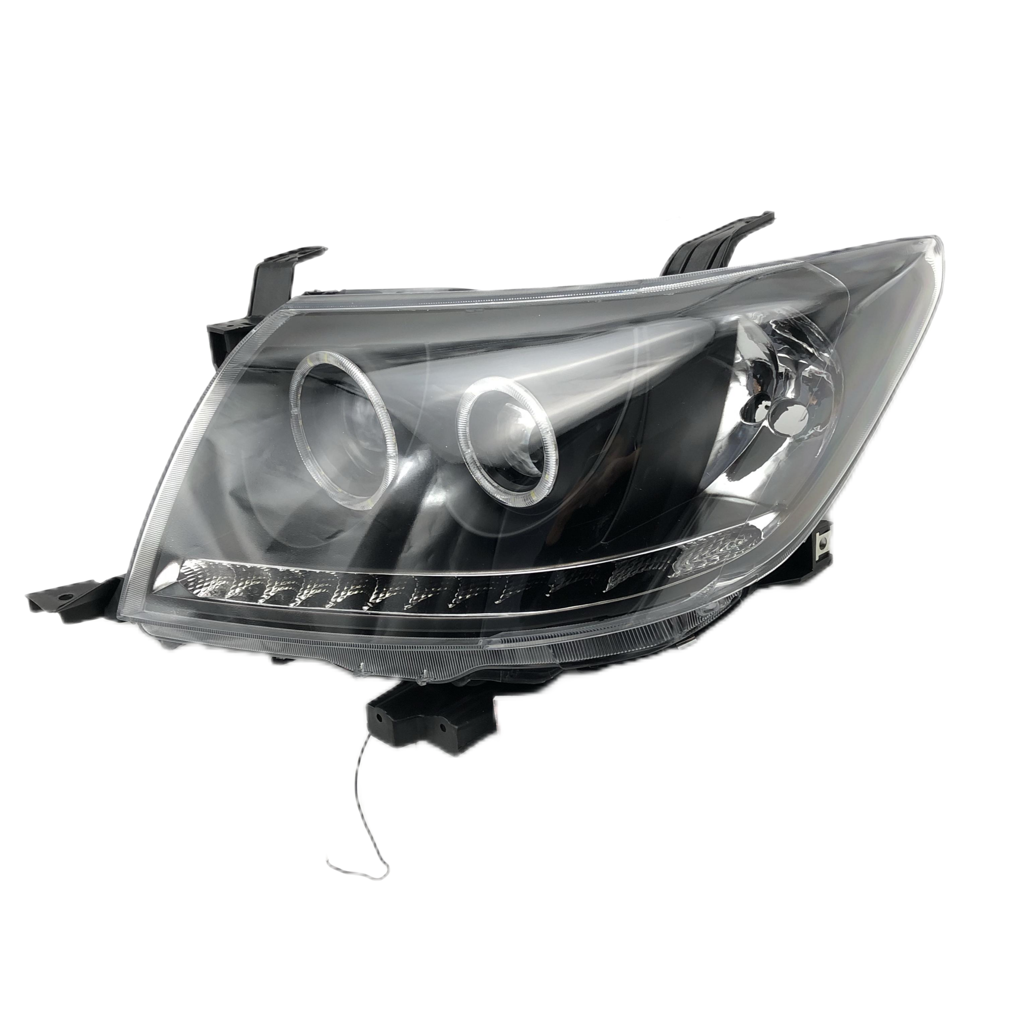 Faro LED Modificado para Toyota Hilux Vigo 2012