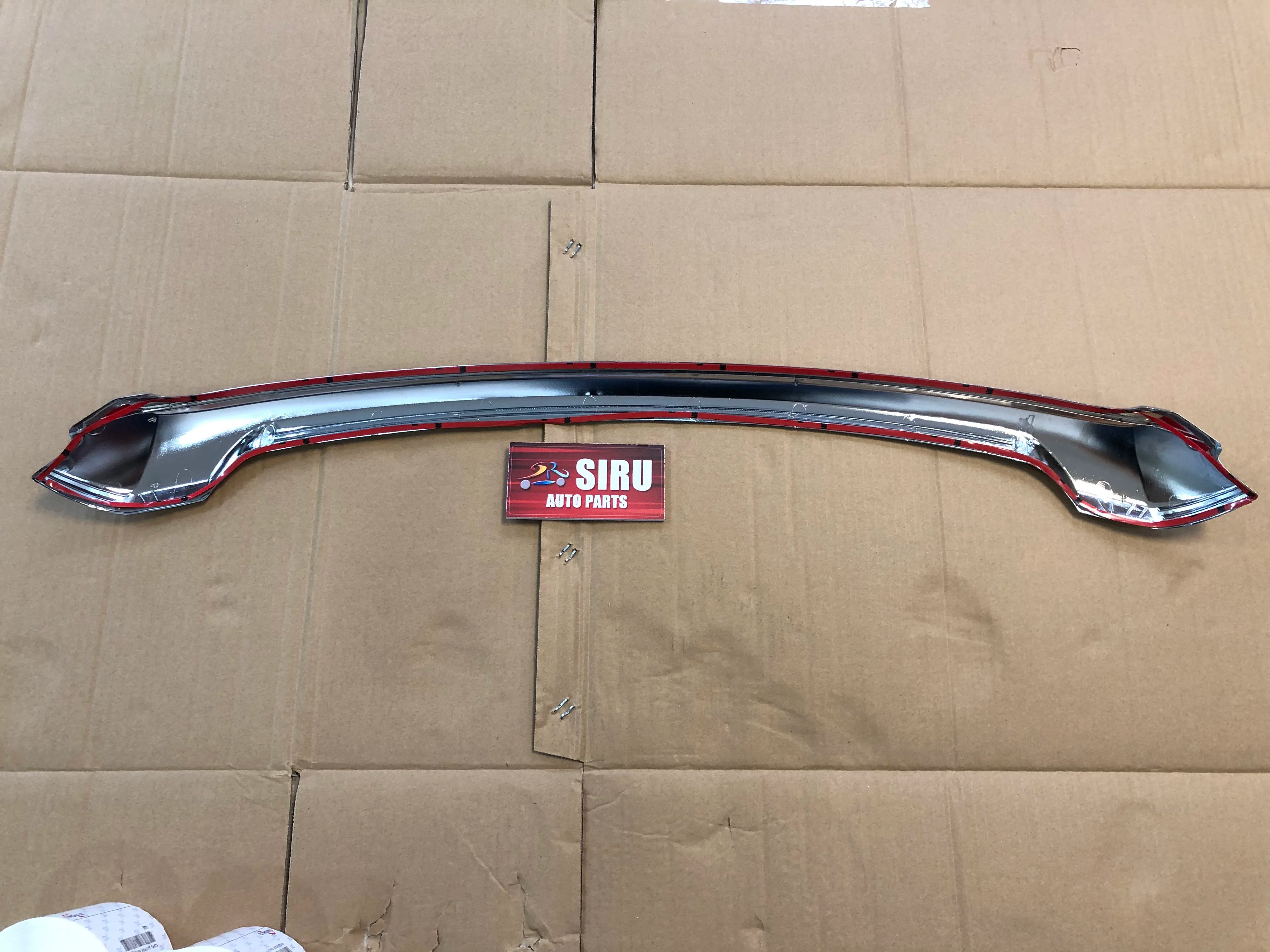 トヨタ ハイラックス GR スポーツ 2023 ボディキットへのアップグレード