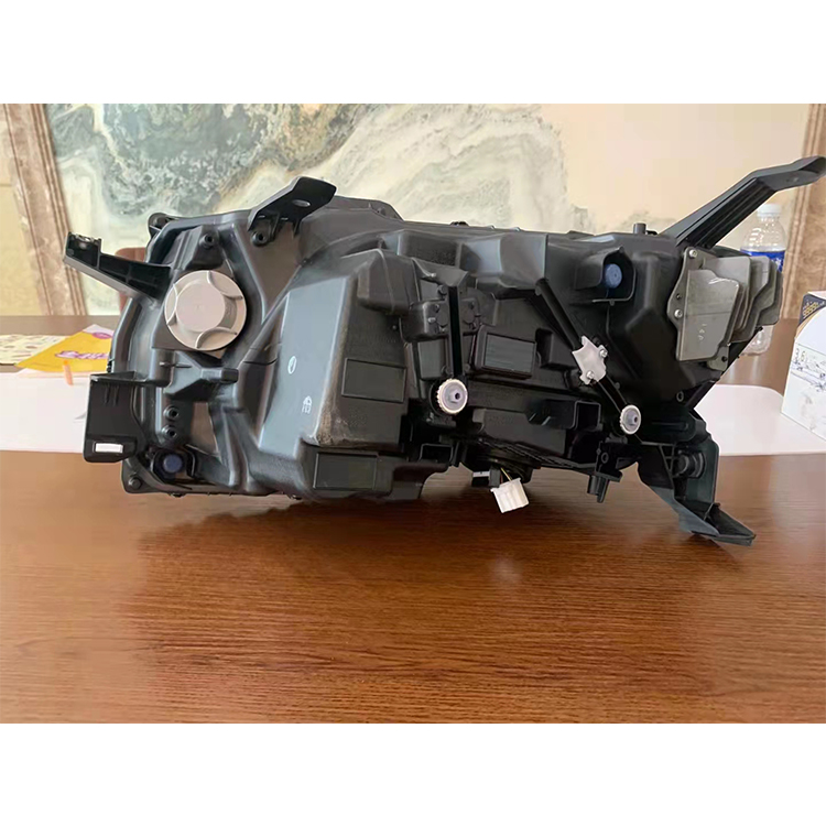 Ifa Fuulduraa LED kan DRL Tartiiba qabu Toyota Land Cruiser LC300 2023