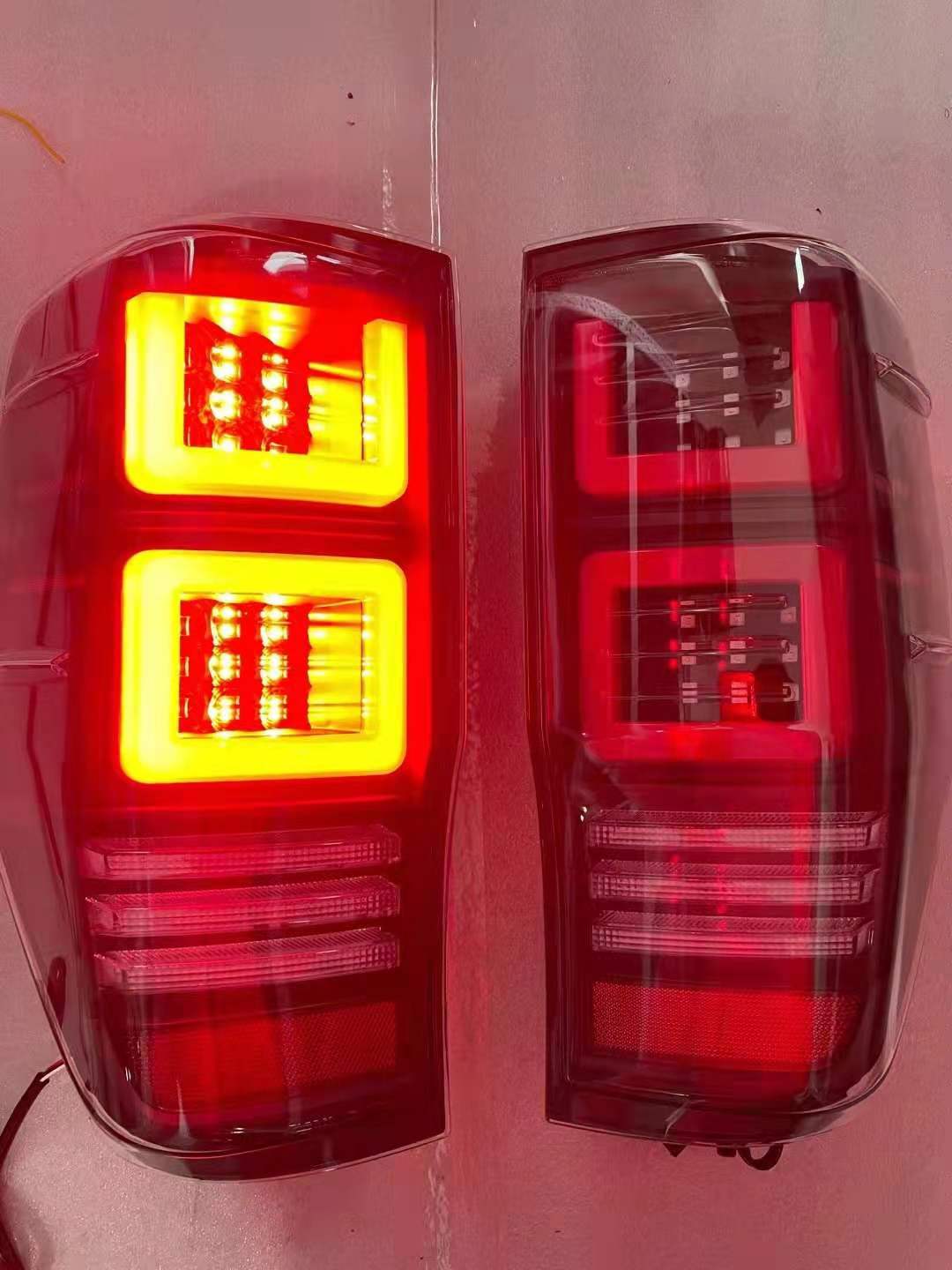ไฟท้าย LED ขั้นสูงสำหรับ Ford Ranger: ไฟเบรก ถอยหลัง และไฟเลี้ยวที่เหนือกว่าสำหรับรุ่น T6, T7 และ T8