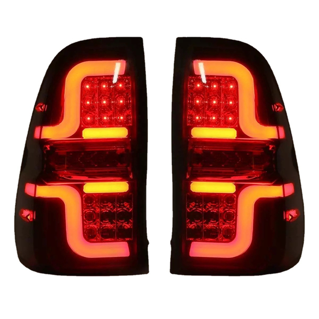 تعديل المصابيح الخلفية لسيارة تويوتا هايلكس ريفو 2016