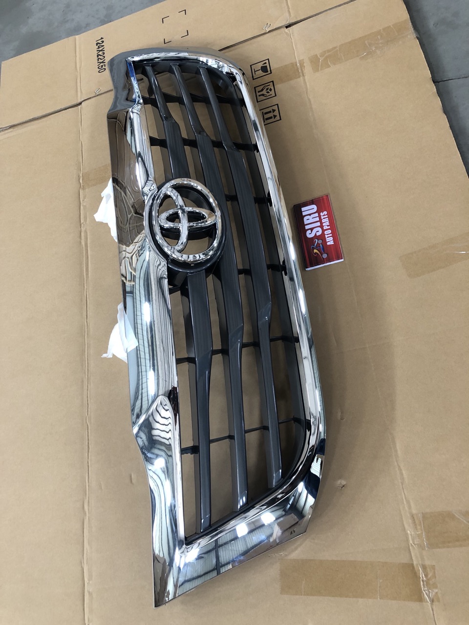 Toyota Hilux Vigo 2012 OEM Хагас Chromed Grille 