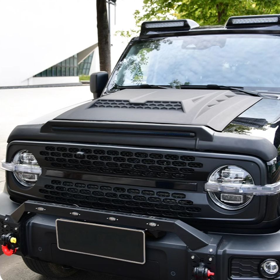 ট্যাঙ্ক 300 থেকে Brabus কিট