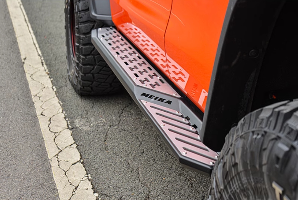 Pedane laterali TOPFIRE-TANK 300 Edge 