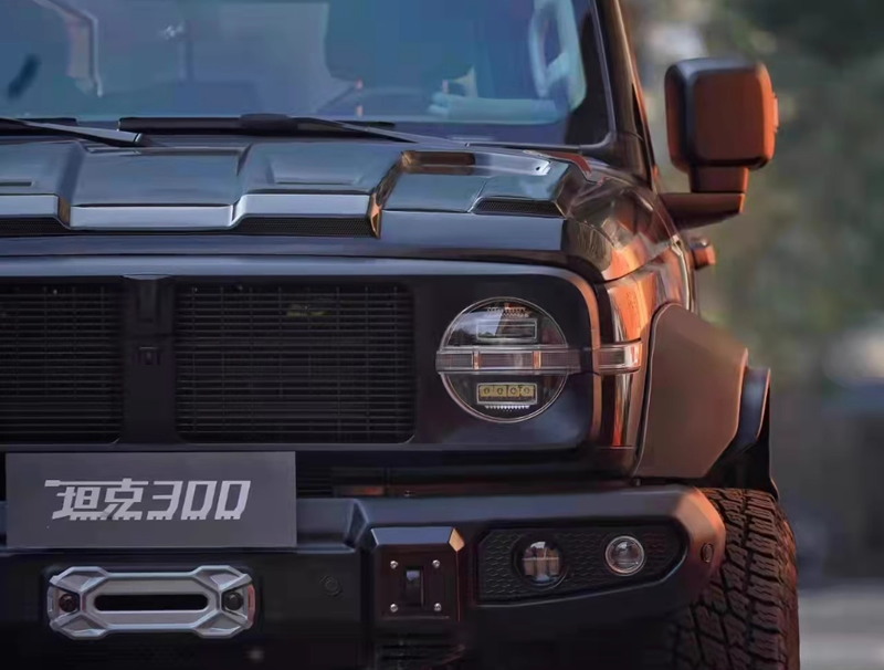 ʻO TOPFIRE-TANK 300 Knight Edition kino kino