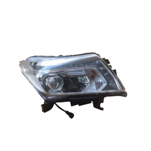 OEM-tyyliset ajovalot Nissan Navaralle 2015-2016