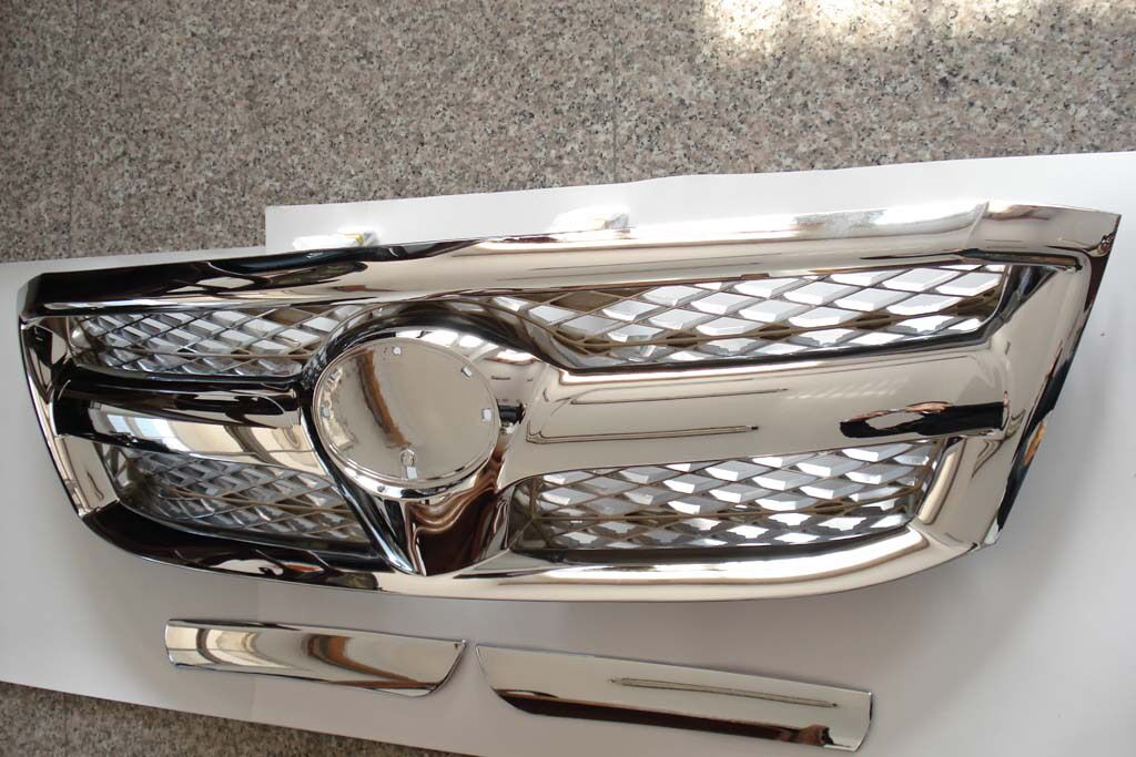 Toyota Hilux Vigo 2005 OEM -iluvõre 